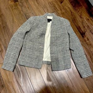 Club Monaco tweed blazer in size 2